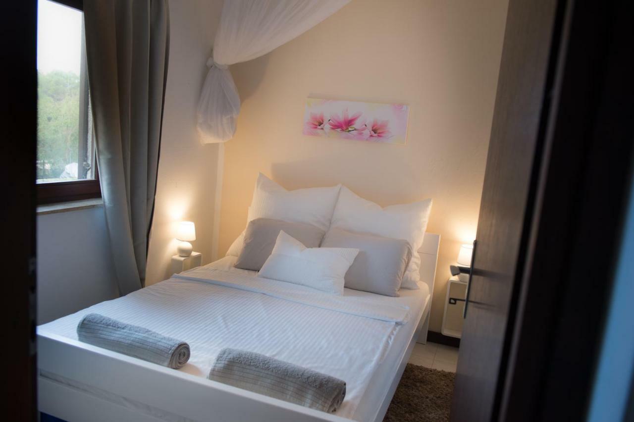 Apartmen Relax 200 M T Beach Rovinj Zewnętrze zdjęcie