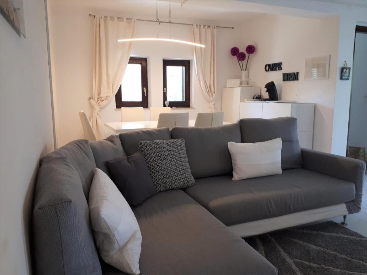 Apartmen Relax 200 M T Beach Rovinj Zewnętrze zdjęcie